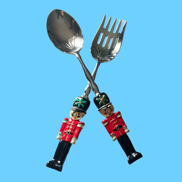 2 Saints Fork & Spoon Set Christmas Nutcracker - Picture 1 of 16
